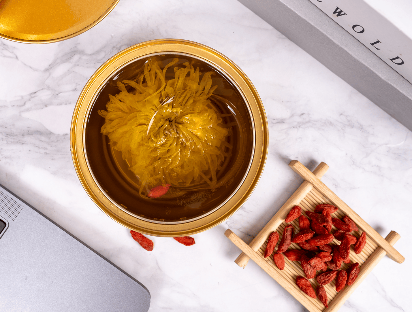 Ultimi casi aziendali Gelatina di Dendrobium e Crisantemo: Da Ingrediente Tradizionale a Prodotto per la Salute Moderno