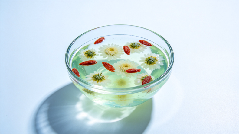 Ultimi casi aziendali Dessert in gelatina di crisantemo al Dendrobium: una versione moderna del benessere alle erbe