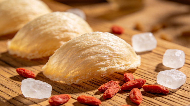 Ultimi casi aziendali Come Verificare la Conformità e la Certificazione di un Produttore di Dessert a Nido d'Uccello: Guida per Acquirenti B2B | ZeaGrove